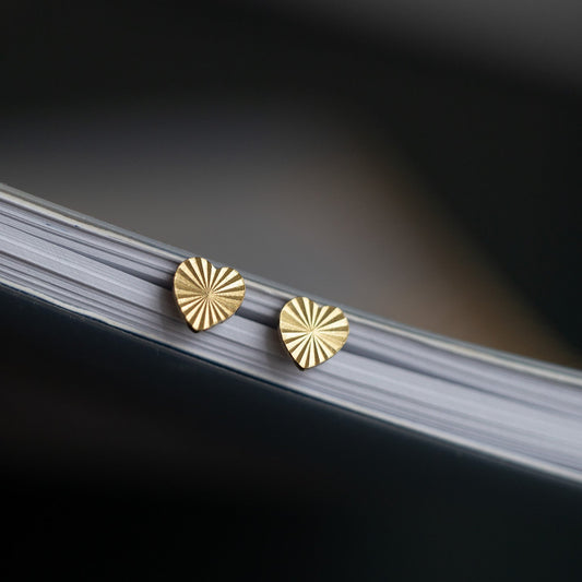tiny starburst heart studs