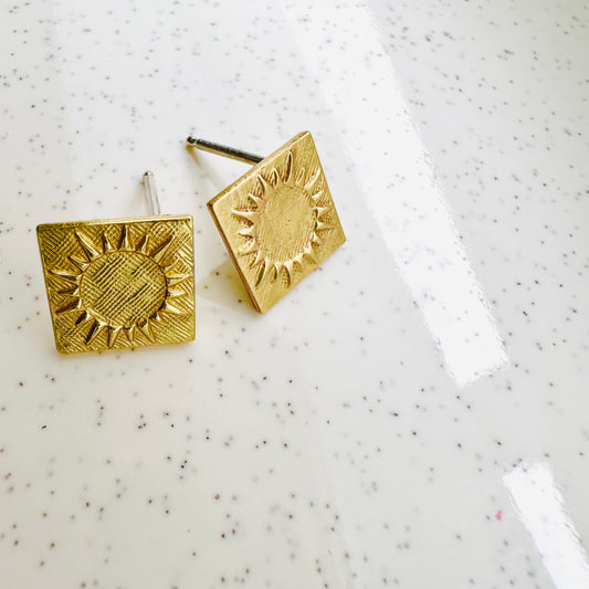 Helios Studs