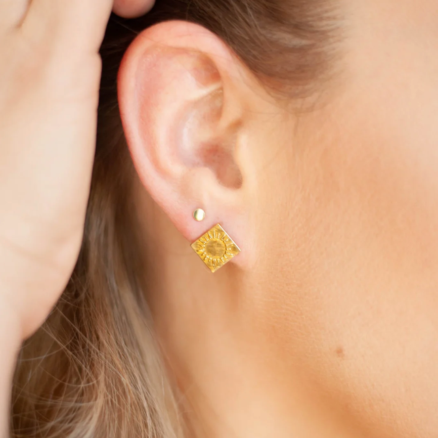 Helios Studs